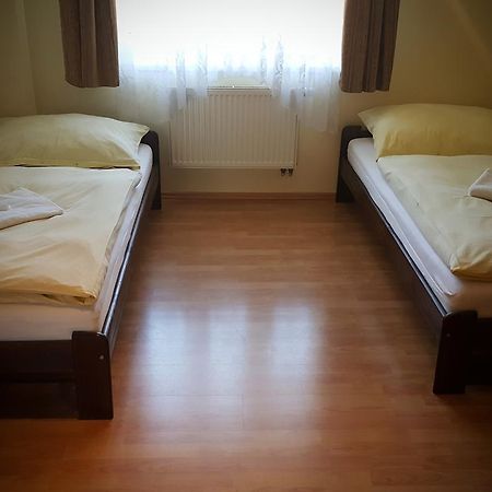 Harmony Hall Apartments Hradec Králové Esterno foto