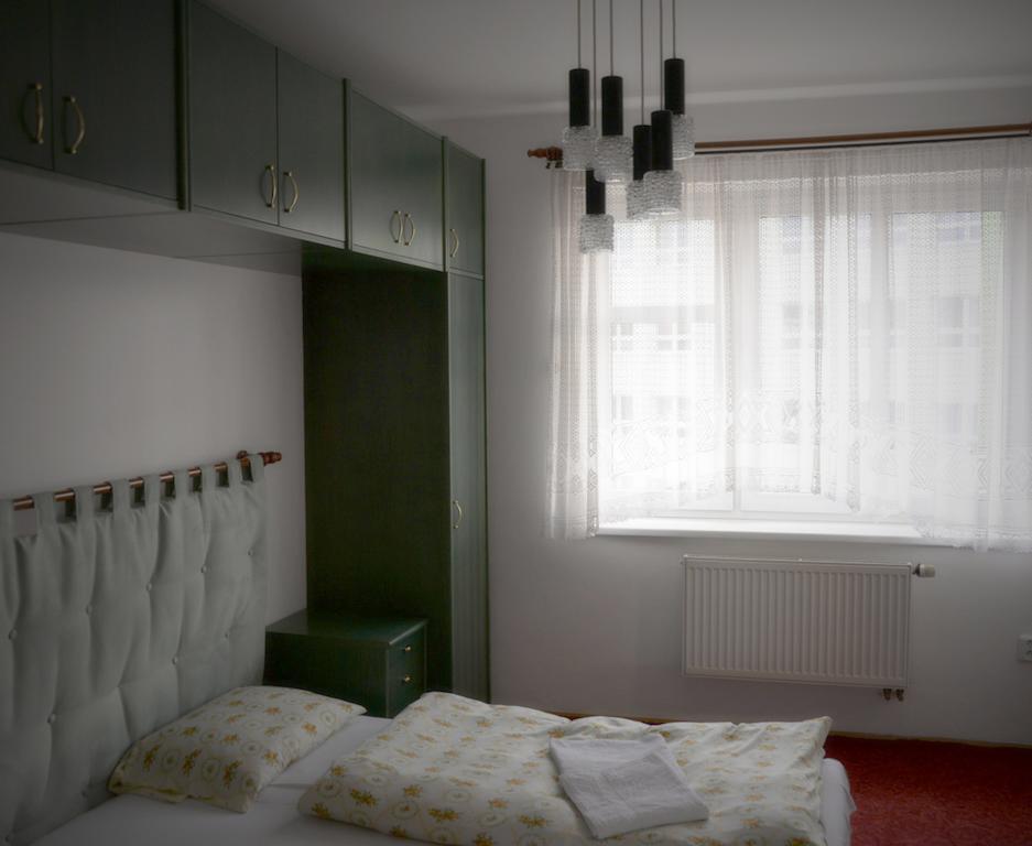 Harmony Hall Apartments Hradec Králové Esterno foto